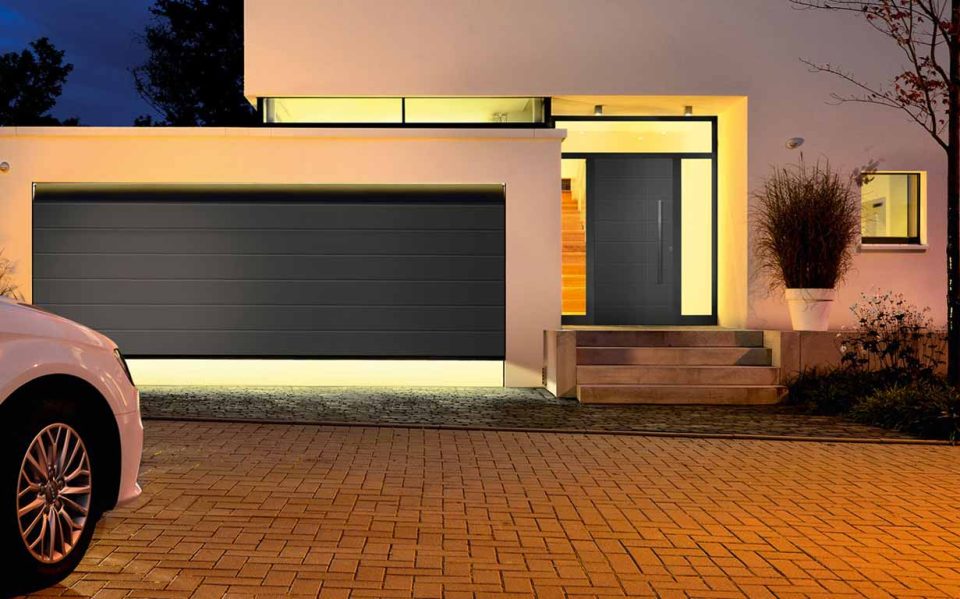 teaser_garagensectionaltore_gewerbe_1920x768 teaser_garagensectionaltore_gewerbe_1920x768